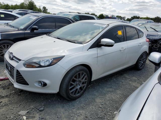 1FADP3N23EL195208 - 2014 FORD FOCUS TITANIUM WHITE photo 1