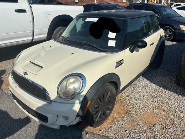 WMWSV3C59BTY20403 - 2011 MINI COOPER S CREAM photo 2