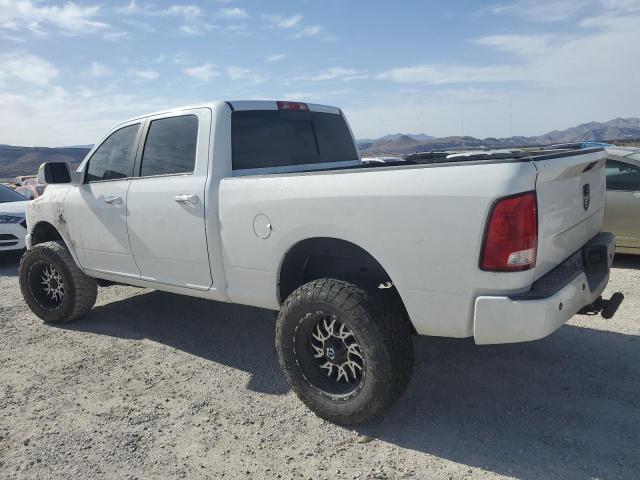 3C6UR5DL9JG218354 - 2018 RAM 2500 SLT WHITE photo 2