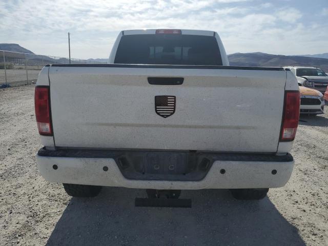 3C6UR5DL9JG218354 - 2018 RAM 2500 SLT თეთრი ფოტო 6