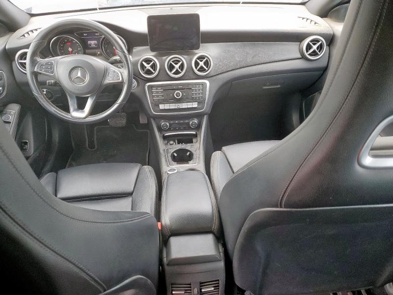 WDDSJ4EB8JN527222 - 2018 MERCEDES-BENZ CLA 250 ნაცრისფერი ფოტო 8