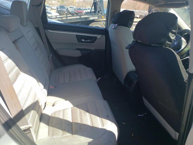 2HKRW6H36JH208749 - 2018 HONDA CR-V LX SILVER photo 11