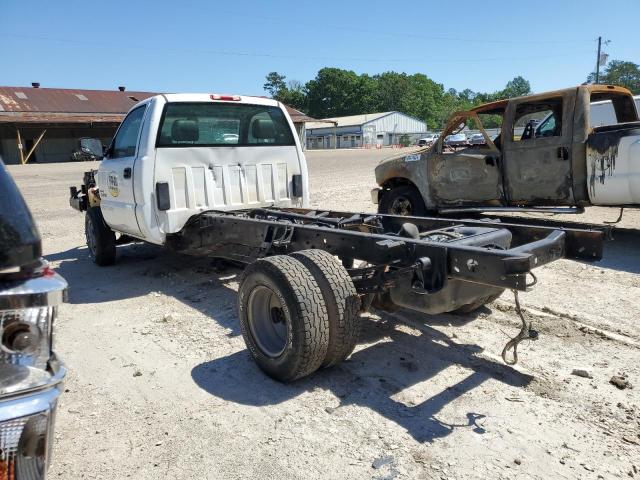 1GBJC34D67E163781 - 2007 CHEVROLET SILVERADO C3500 WHITE photo 2