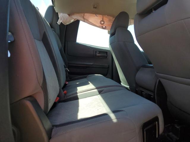 5TFUM5F14HX072034 - 2017 TOYOTA TUNDRA DOUBLE CAB SR/SR5 WHITE photo 10