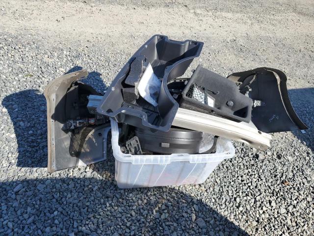 WA1WKAFP2BA001608 - 2011 AUDI Q5 PRESTIGE SILVER photo 13