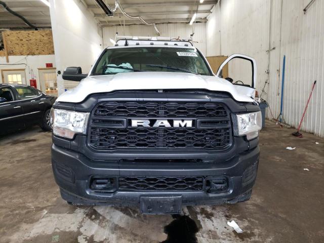 3C63R3AJ6KG658598 - 2019 RAM 3500 TRADESMAN WHITE photo 5