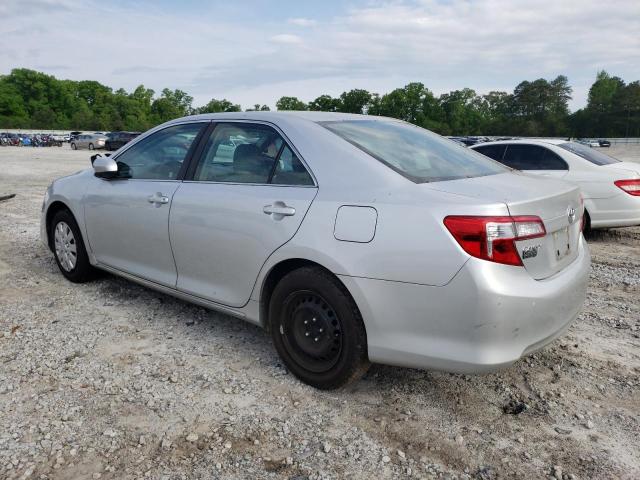 4T1BF1FK8CU005557 - 2012 TOYOTA CAMRY BASE SILVER photo 2