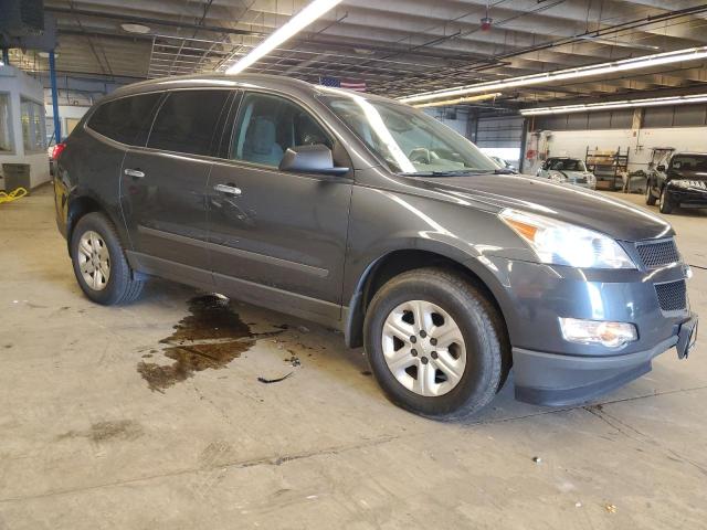 1GNKREED0CJ412593 - 2012 CHEVROLET TRAVERSE LS GRAY photo 4