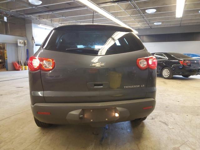 1GNKREED0CJ412593 - 2012 CHEVROLET TRAVERSE LS GRAY photo 6