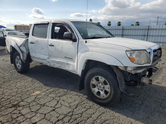3TMJU4GN1AM093658 - 2010 TOYOTA TACOMA DOUBLE CAB PRERUNNER WHITE photo 4