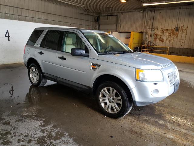 SALFP24NX8H041149 - 2008 LAND ROVER LR2 SE SILVER photo 4