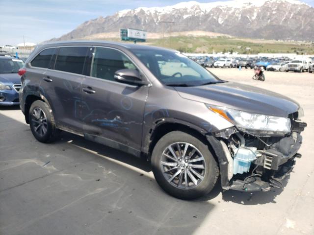 5TDJZRFH5KS585184 - 2019 TOYOTA HIGHLANDER SE CHARCOAL photo 4