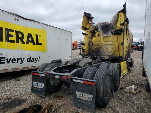 1FUJHHDR9LLLK2331 - 2020 FREIGHTLINER CASCADIA 1 YELLOW photo 4