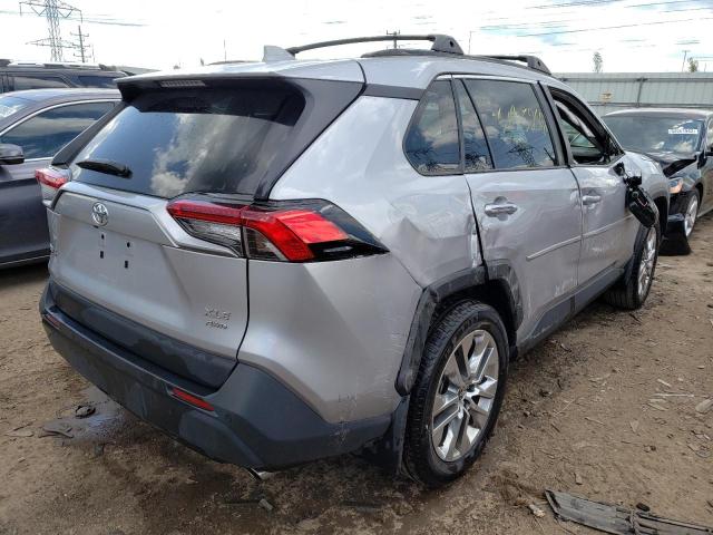 2T3A1RFV0MC211940 - 2021 TOYOTA RAV4 XLE PREMIUM SILVER photo 4