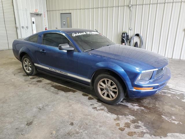 1ZVHT80NX75227923 - 2007 FORD MUSTANG BLUE photo 4