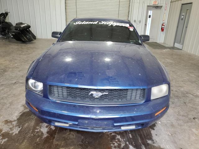 1ZVHT80NX75227923 - 2007 FORD MUSTANG BLUE photo 5