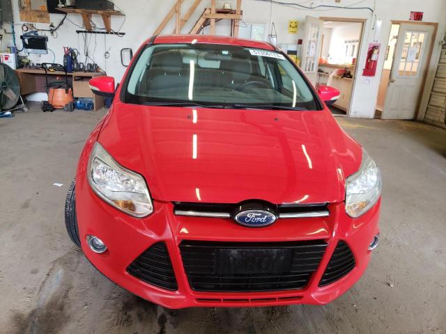 1FAHP3M23CL301849 - 2012 FORD FOCUS SEL RED photo 5