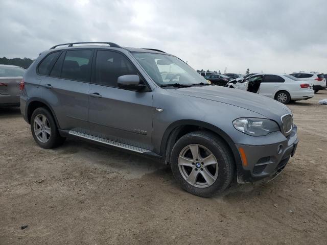 5UXZW0C59CL667339 - 2012 BMW X5 XDRIVE35D GRAY photo 4