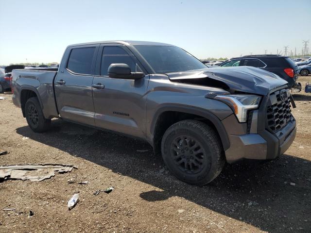 5TFLA5EC0PX010989 - 2023 TOYOTA TUNDRA CREWMAX SR5 GRAY photo 4