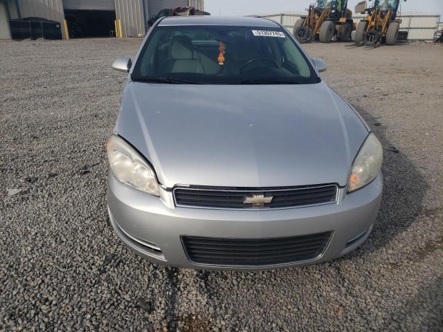 2G1WA5E36D1194558 - 2013 CHEVROLET IMPALA LS Silber Foto 5