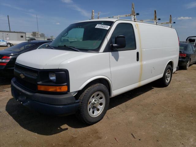 1GCSGAFX4E1156915 - 2010 CHEVROLET EXPRESS CA WHITE photo 1