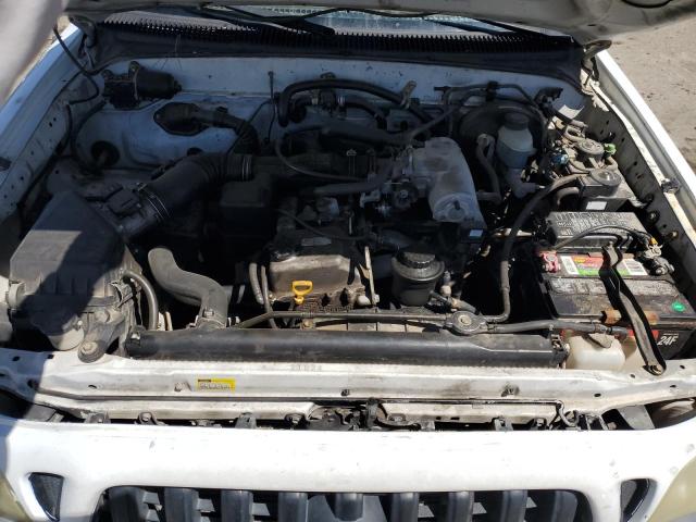 5TENL42N41Z849613 - 2001 TOYOTA TACOMA WHITE photo 11