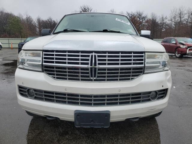 5LMJJ2J51BEJ04504 - 2011 LINCOLN NAVIGATOR 白色 照片 5