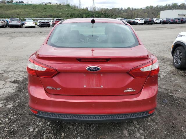 1FAHP3H22CL366315 - 2012 FORD FOCUS SEL RED photo 6