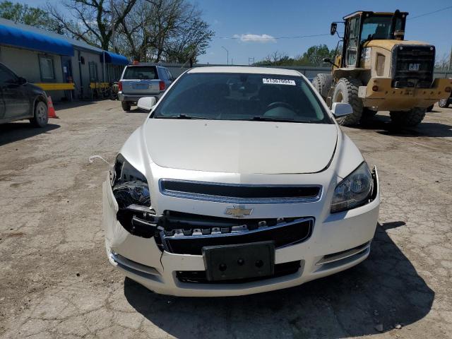 1G1ZC5E04CF333736 - 2012 CHEVROLET MALIBU 1LT Ақ фото 5