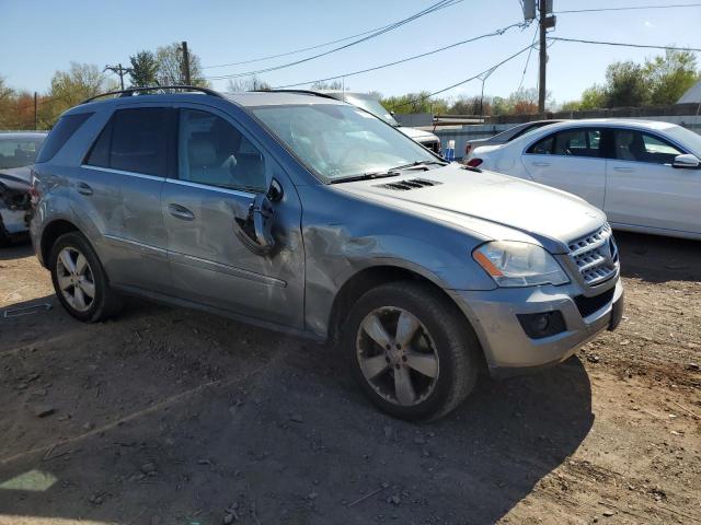 4JGBB8GB3BA724427 - 2011 MERCEDES-BENZ ML 350 4MATIC SILVER photo 4