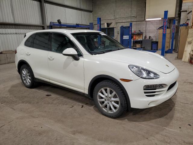 WP1AA2A25BLA07216 - 2011 PORSCHE CAYENNE WHITE photo 4