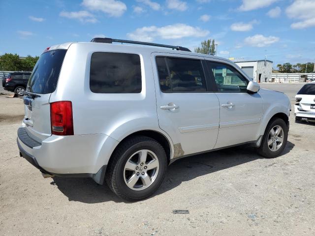 5FNYF38499B027299 - 2009 HONDA PILOT EX SILVER photo 3