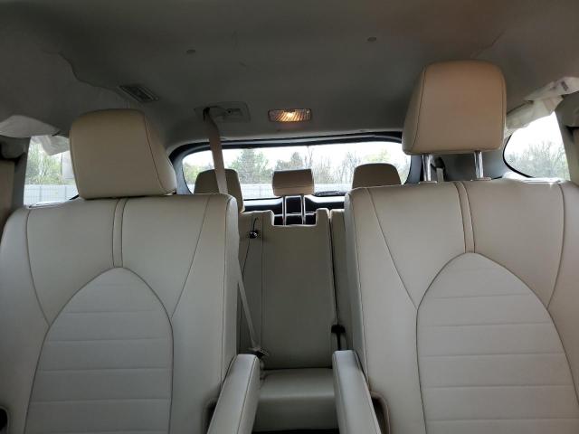 5TDGZRAH5MS525569 - 2021 TOYOTA HIGHLANDER XLE MAROON photo 10