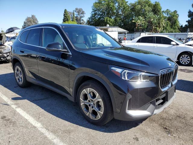 WBX73EF07P5X89144 - 2023 BMW X1 XDRIVE28I BLACK photo 4