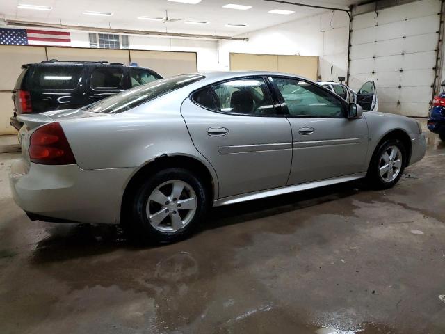 2G2WP552181176198 - 2008 PONTIAC GRAND PRIX 银色 照片 3