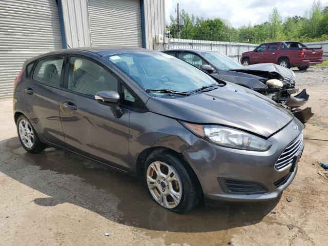 3FADP4EJ8FM107895 - 2015 FORD FIESTA SE GRAY photo 4