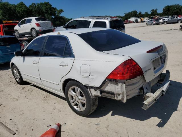 1HGCM56797A211917 - 2007 HONDA ACCORD EX WHITE photo 2