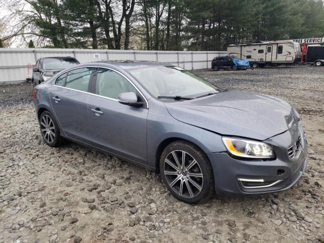 LYV402TM4HB151644 - 2017 VOLVO S60 PLATINUM SILVER photo 4