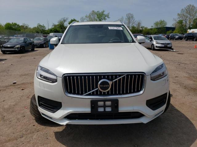 YV4A22PK6N1858668 - 2022 VOLVO XC90 T6 MOMENTUM WHITE photo 5