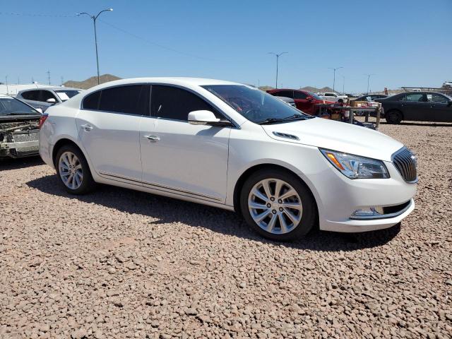 1G4GB5G36GF188144 - 2016 BUICK LACROSSE WHITE photo 4