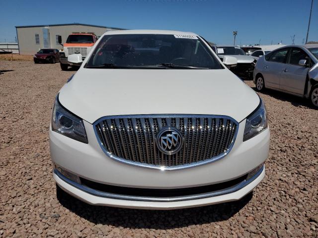 1G4GB5G36GF188144 - 2016 BUICK LACROSSE WHITE photo 5