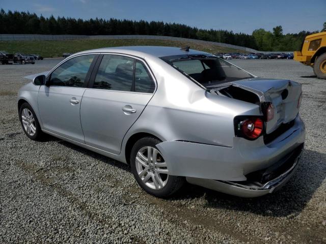 3VWRL7AJ2AM123048 - 2010 VOLKSWAGEN JETTA TDI SILVER photo 2