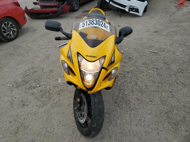 JS1GX72B5D2101007 - 2013 SUZUKI GSX1300 RA YELLOW photo 2