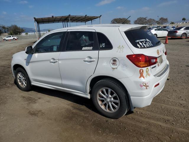 JA4AP3AU3BZ004121 - 2011 MITSUBISHI OUTLANDER ES WHITE photo 2