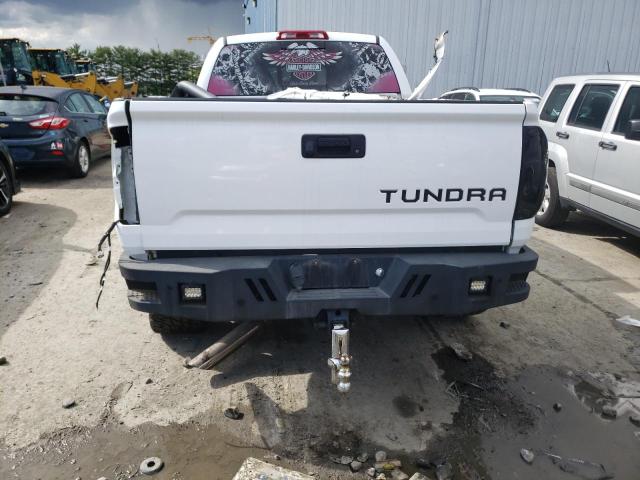 5TFUY5F1XKX784964 - 2019 TOYOTA TUNDRA DOUBLE CAB SR/SR5 WHITE photo 6