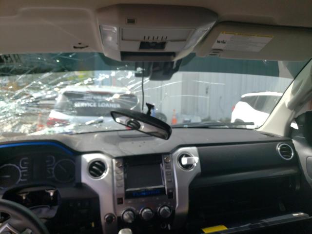 5TFUY5F1XKX784964 - 2019 TOYOTA TUNDRA DOUBLE CAB SR/SR5 WHITE photo 8