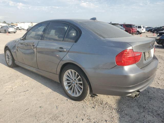 WBAPK7C51BA972452 - 2011 BMW 328 XI GRAY photo 2