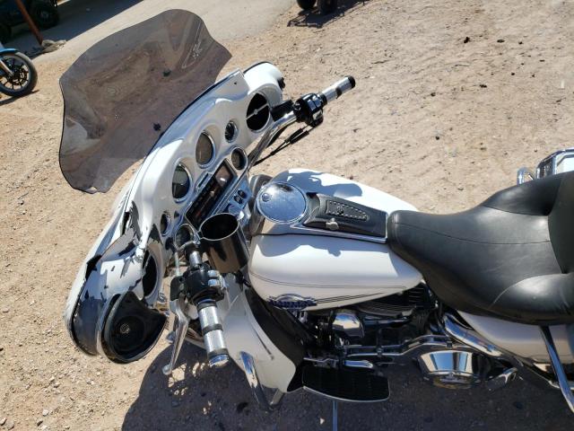 1HD1FCW175Y632988 - 2005 HARLEY-DAVIDSON FLHTCUI WHITE photo 5