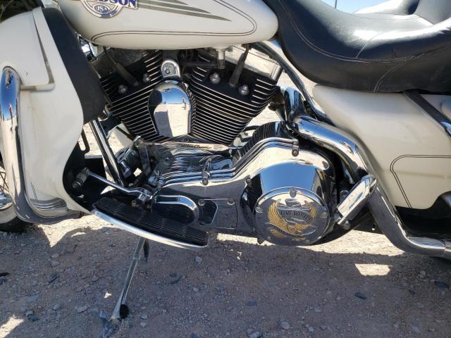 1HD1FCW175Y632988 - 2005 HARLEY-DAVIDSON FLHTCUI 白色 照片 7
