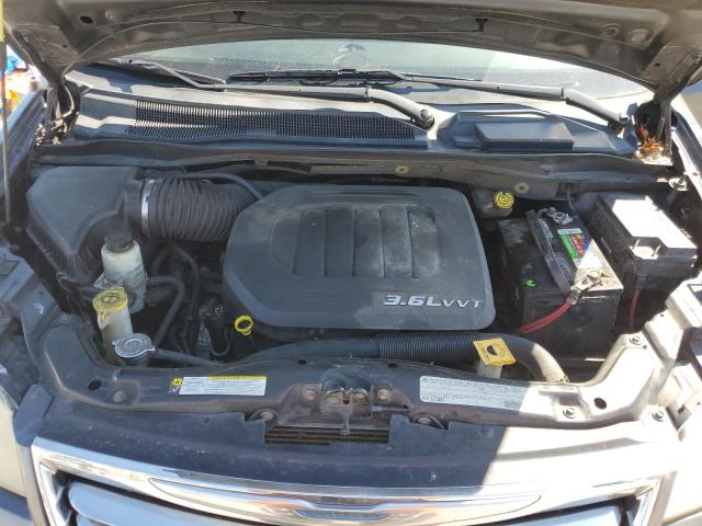 2A4RR8DGXBR796536 - 2011 CHRYSLER TOWN & COU TOURING L GRAY photo 12